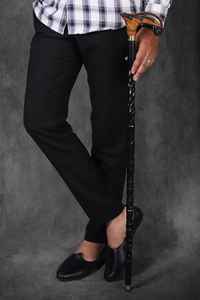 Mejore su Movilidad y Confianza al Caminar con el Elegante y Duradero Bastón de Resina y Madera - Product Image 3