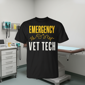 Camiseta de técnico veterinario de emergencia para cuidados críticos - Product Image 3