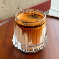 Bouteille d'eau en verre élégante en forme de mont Fuji, sans couvercle, design tendance pour café, expresso, vin