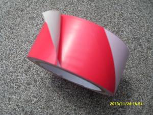 Thiết kế mới <span class=keywords><strong>2025</strong></span> nặng nhiệm vụ PVC an toàn cảnh báo Băng cao khả năng hiển thị màu vàng đen cho nhà máy tầng & WORKZONE đánh dấu - Product Image 2