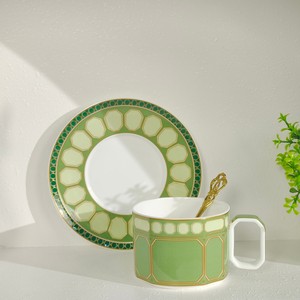 Vente en gros de nouvelles tasses et soucoupes en porcelaine osseuse européenne pour le thé de l'après-midi - Product Image 5