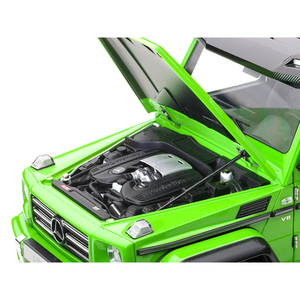 AUTOart DCD Mercedes Benz G500 4X4 2 1/18โมเดลรถเอเลี่ยนสีเขียว