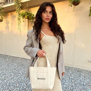 カスタムカラー・サイズ対応 ヘビーデューティーキャンバスハンドバッグ ミニボートバッグ 高品質 無地コットンキャンバストートバッグ 印刷ロゴ入り ショッピング向け - Product Image 4