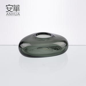 Vase en verre vert clair moderne, vase de table en verre ondulé fait à la main, art déco, design nordique, décoration de la maison, mariage - Product Image 3