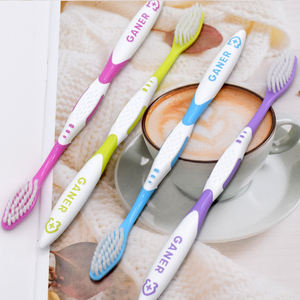 יצרן מברשות שיניים מפלסטיק עם זיפים בינוניים-רכים, מותג פרטי בהתאמה אישית, מחיר זול וסיטונאי הטוב ביותר - Product Image 3