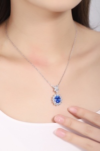 Collana con Pendente Ovale Grande in Argento S925 Placcato Rodio con Paraiba Sintetica - Product Image 5