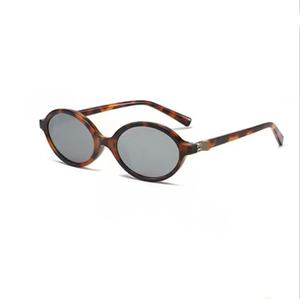 Popolari <span class=keywords><strong>Occhiali</strong></span> <span class=keywords><strong>da</strong></span> <span class=keywords><strong>Sole</strong></span> Vintage Letterari Leopardati Multicolore Disponibili in Fabbrica con Protezione UV400, Montatura Piccola Ovale di Design e Logo Personalizzato - Product Image 5