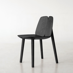 Silla de Comedor de Madera Maciza de Estilo Nórdico Minimalista Tongchongzhe, Silla de Estudio de Fresno Blanco/Nogal Negro con Diseño de Pétalo - Product Image 5