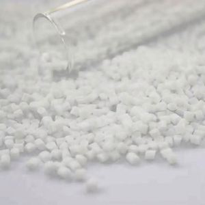 Clean Hot <b>Washed</b> 100% Virgin Material PET Flakes Pet Plastic Bottle Scrap Food Grade for Molding Sports Equipment Fibers - Product Image 1