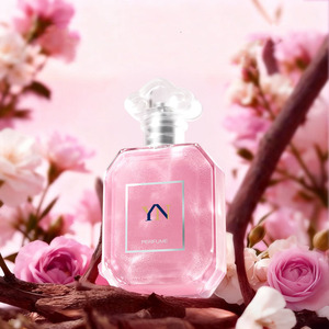 น้ำหอมกลิ่นดอกไม้ กลิ่นหอมติดทนนาน น้ำหอมสีชมพูอ่อนธรรมชาติ สำหรับผู้หญิง ใช้ได้ทุกวัน พร้อมโลโก้แบบกำหนดเอง - Product Image 4