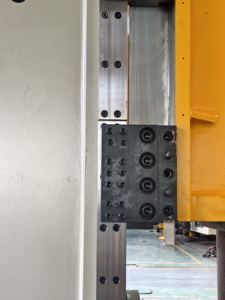 Máquina de <span class=keywords><strong>prensa</strong></span> hidráulica de tipo riel de guía lateral de cuatro esquinas y ocho marcos de dos esquinas, moldura de <span class=keywords><strong>prensa</strong></span> de Marco H - Product Image 5