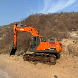 Excavadora de cadenas Doosan DX300 usada de 30 toneladas, origen Japón, con motor, bomba y caja de cambios de alto momento de carga, en venta. - Product Image 1