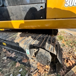 Presque neuf, haute qualité, importé, mini-excavateur sur chenilles Caterpillar 306E2 d'occasion pour usage agricole. - Product Image 2