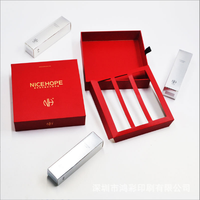 Boîte cadeau magnétique rouge de luxe en gros, boîte d'emballage rigide personnalisée avec séparateurs pour les cosmétiques et les soins de la peau