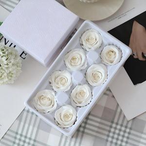 Caja de Regalo con Flores Cuadradas Eternal Life, Rosas Secas Artificiales y Preservadas para el Día de San Valentín y Graduación - Product Image 2