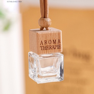 Deodoranti per auto di fabbrica 8ML Mini vetro trasparente profumato bottiglia diffusore Aroma ciondolo aromaterapia con tappo di legno - Product Image 2