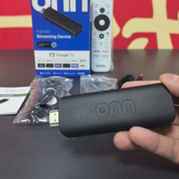 Boîtier TV intelligent Onn 4K/8K Android 14 Quad Core avec connectivité 5G, 2 Go de RAM, télécommande vocale, lecteur multimédia en streaming
