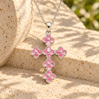 Collier pendentif trèfle à quatre feuilles ARNAN, zircon couleur gelée, bijoux minimalistes uniques, collier tendance pour femmes