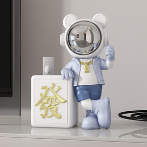 Ornamento in Resina Dipinto a Mano a Forma di Astronauta, Decorazione per Soggiorno, Direttamente dalla Fabbrica - Product Image 4