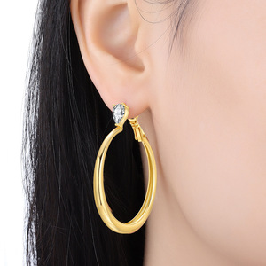Boucles d'oreilles en zircon en forme de goutte d'eau, minimalistes et inaltérables, originales, tendance et polyvalentes - Product Image 5
