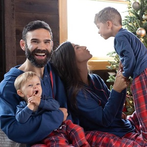 Customized Xmas Plaid Family Pajamas Set Polyester Nightwear Men Women Kids Christmas Sleepwear Loungewear Dropshipping POD