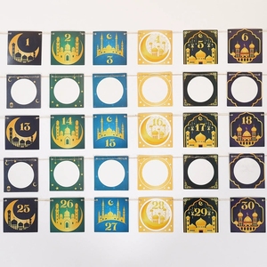 Ensemble complet <span class=keywords><strong>de</strong></span> 61 pièces <span class=keywords><strong>pour</strong></span> le compte à rebours <span class=keywords><strong>de</strong></span> l'Aïd avec cartes à gratter aux couleurs et motifs variés <span class=keywords><strong>pour</strong></span> la célébration du Ramadan en famille - Product Image 5