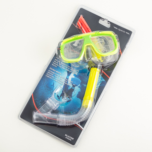 Schwimm-und Tauch-Halb gesichts maske für Erwachsene und Kinder Wasserdichte halbtrockene Frei tauch maske - Product Image 5
