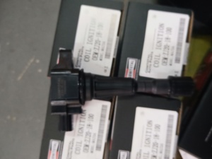 कार इग्निशन कॉइल के लिए कार इग्निशन कॉइल 2 डी बी 1.3l 1.4l 1.5l 1.6l-n32r ZJ20-18-100 ZJ2018100a ZJ20-18-100A - Product Image 3