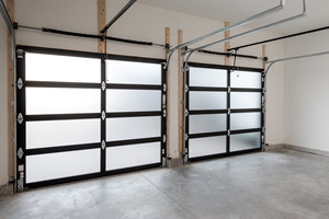 Portes <span class=keywords><strong>de</strong></span> garage intérieures automatiques modernes 16x8 en aluminium sans cadre X8 trempé miroir verre acier moteur <span class=keywords><strong>pour</strong></span> usage domestique - Product Image 6