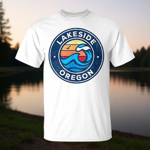 T-shirt Lakeside Oregon con onde nautiche vintage - Product Image 3