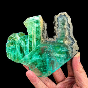 Venta al por mayor de losas de fluorita verde natural, especímenes crudos de pirita en simbiosis, rebanadas de cristal para decoración y meditación. - Product Image 2