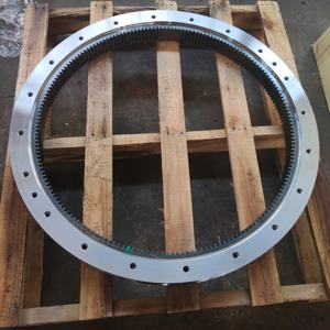 PC200-6 Graafmachine Zwenklager Van Hoge Kwaliteit Oem Fabrikant Snelle Levering Duurzame Draaitafel Lager Voor Komatsu - Product Image 2