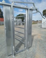 Barrière de ferme robuste galvanisée sur mesure pour bétail, idéale pour les fermes d'Australie et de Nouvelle-Zélande