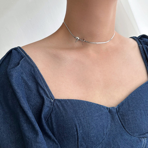 Collier ras-de-cou en acier inoxydable doré avec chaîne serpent et nœud classique, délicat et mignon, cadeau d'anniversaire pour femme - Product Image 2