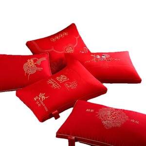Oreiller de mariage Hongchang rouge, brodé en 3D, garni de coton, oreiller décoratif - Product Image 5