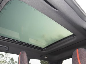 <span class=keywords><strong>MINI</strong></span> <span class=keywords><strong>JCW</strong></span> 2024 - Véhicule électrique haute performance - Compact élégant avec configuration sportive - Product Image 5