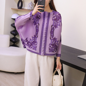 Autunno nuova donna Miyake Cardigan stampato modello retrò manica <span class=keywords><strong>a</strong></span> <span class=keywords><strong>pipistrello</strong></span> monopetto camicette da donna camicette da donna - Product Image 3