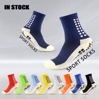 En stock Chaussettes de football antidérapantes Chaussettes de sport unisexes Grip Crew Soccer Chaussettes de football antidérapantes pour hommes