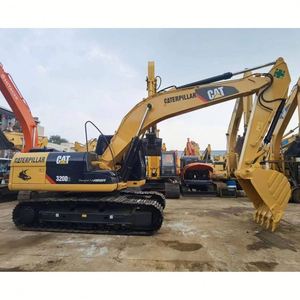 รถขุดเออร์พิลลาร์ 320D มือสองจากญี่ปุ่น รุ่น 320c ราคาถูก พร้อมคุณสมบัติเดิมๆ ตัวเครื่องยนต์ ปั๊ม และชิ้นส่วนหลักๆ ของแท้ - Product Image 2