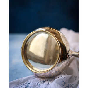 Théière Gabriella P. Sheffield avec gravures et bouton en os, bouilloire élégante pour les amateurs de thé - Product Image 1