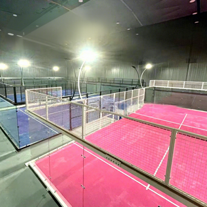 Sistema de Iluminación LED para Pista de Pádel de Acero, Césped Artificial, Diseño Panorámico, Cancha Estándar, Galvanizado en Caliente con Recubrimiento en Polvo - Product Image 3