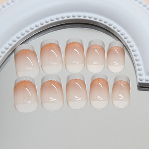 Milk White 3D Flash French Manicure Set 24 piezas <span class=keywords><strong>Elegant</strong></span> Girls' All-Match Extraíble Wearable <span class=keywords><strong>Nails</strong></span> Venta caliente <span class=keywords><strong>Art</strong></span> Stickers Calcomanías - Product Image 3