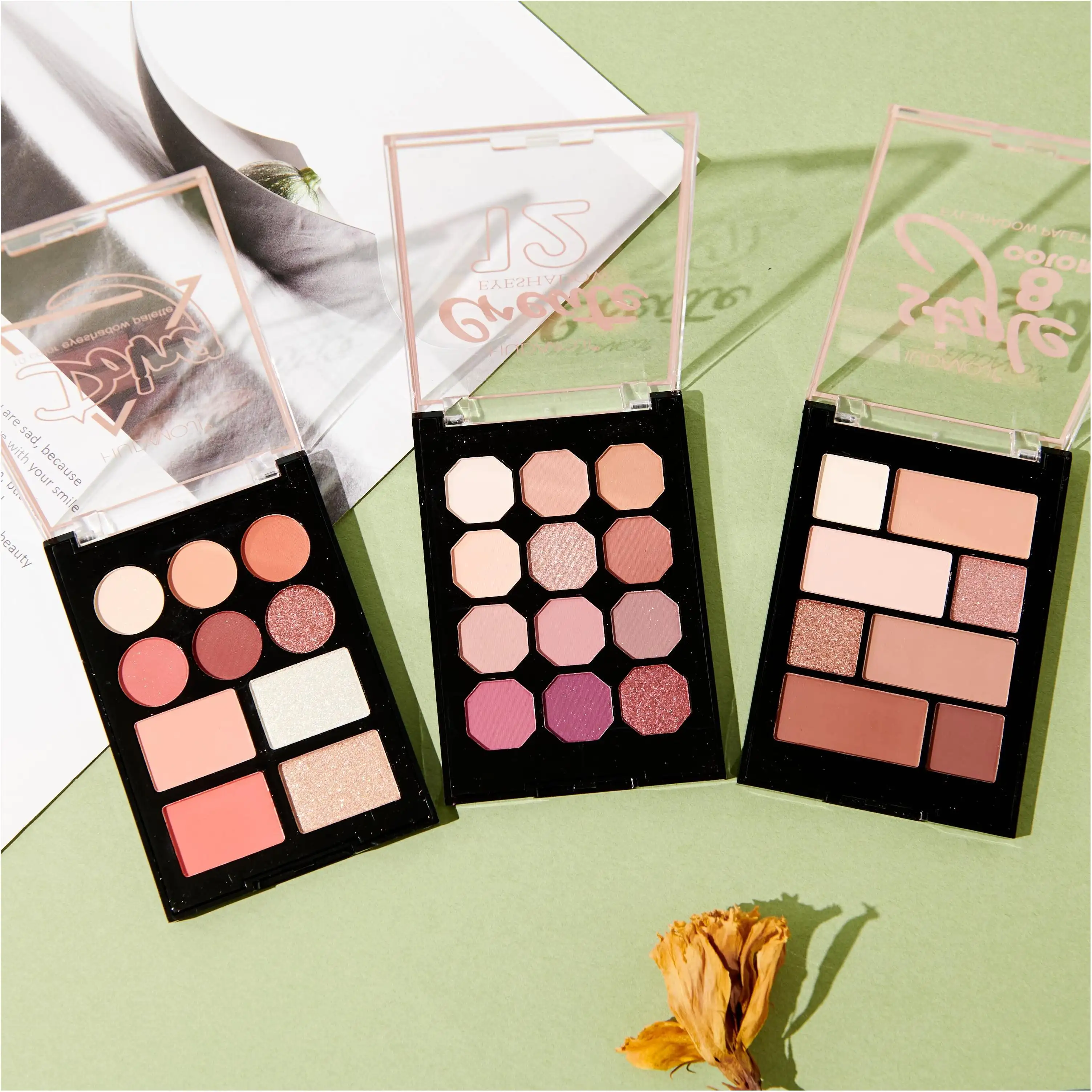 Eye Shadow paleta de sombras de olhos Gliter rias wajah Label pribadi berkilau kualitas tinggi di Cina Set kuas Rainbow Eye Shadow