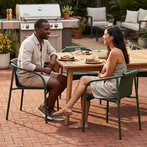Set <span class=keywords><strong>Tavolo</strong></span> e Sedie da Giardino per Esterni, Design Minimalista, Telaio in Metallo Verniciato a Polvere Resistente ai Raggi UV, Seduta in PP per Patio e Cortili - Product Image 2