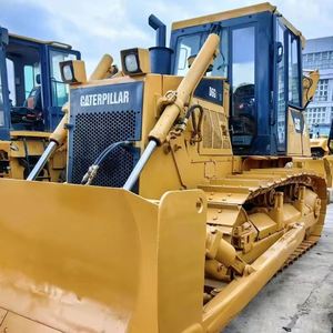 Bulldozers sur chenilles d'occasion de marques japonaises de premier plan (D6G, D7R, D8R) avec composants de moteur d'origine japonaise, 17000 kg, 600 heures, en vente - Product Image 1