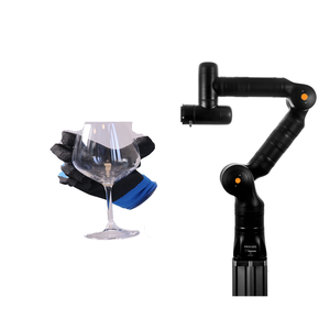 Robot collaboratif Kassow COBOT KR810 avec préhenseur Onrobot 2FG7 pour la palettisation et le placement de produits alimentaires dans l'industrie agroalimentaire - Product Image 4