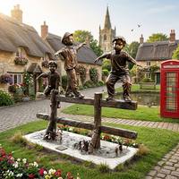 Statue personnalisée en bronze de trois enfants équilibrés sur une clôture, sculpture rustique de enfants de la ferme pour aménagement paysager de parcs et de ranchs, statue en bronze