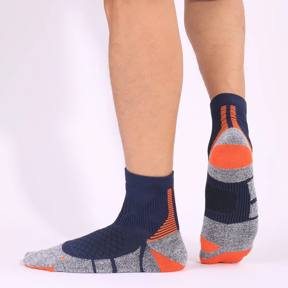 Chaussettes pour hommes de qualité supérieure Chaussettes de sport de basket-ball de compression pour hommes et femmes