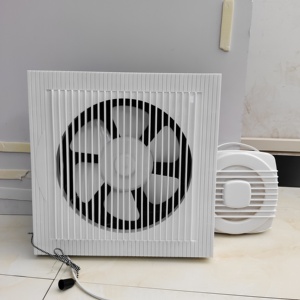 Ventilateur <span class=keywords><strong>d</strong></span>'extraction mural <span class=keywords><strong>solaire</strong></span> en plastique <span class=keywords><strong>de</strong></span> haute qualité, 10 pouces, silencieux, <span class=keywords><strong>pour</strong></span> <span class=keywords><strong>salle</strong></span> <span class=keywords><strong>de</strong></span> <span class=keywords><strong>bain</strong></span>, salon, fenêtre - Product Image 2