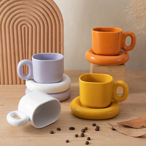 Ensemble tasse et soucoupe à café en céramique 255 ml, style nordique, couleur unie, réutilisable pour la maison - Product Image 4